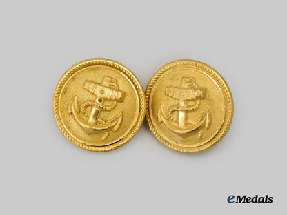 germany,_kriegsmarine._a_lot_of_awards_and_accessories_to_a_kriegsmarine_sailor_in_the_mediterranean_theatre___m_n_c3090