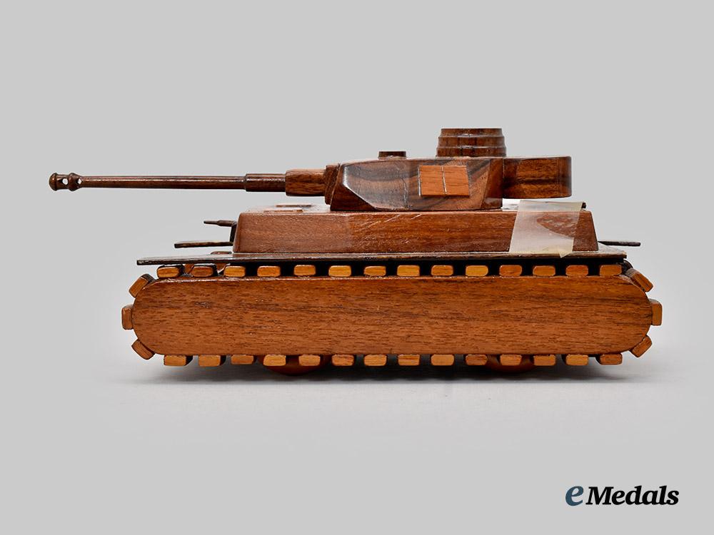 germany,_wehrmacht._a_trench_art_panzer_i_v___m_n_c3094