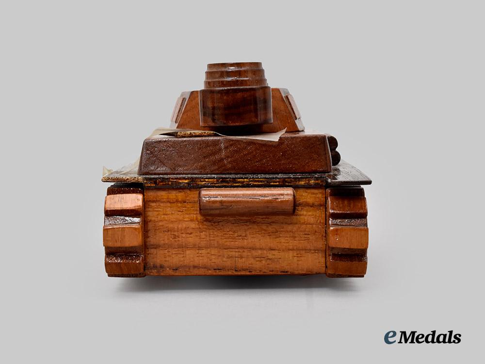 germany,_wehrmacht._a_trench_art_panzer_i_v___m_n_c3095