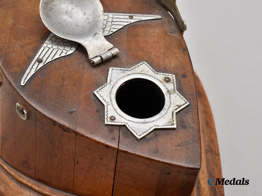 united_kingdom._a_royal_flying_corps_trench_art_inkwell___m_n_c3108