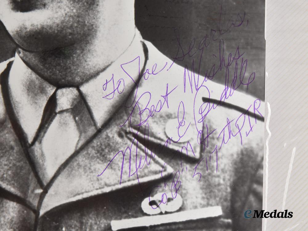 united_states._a_scrapbook_of_congressional_medal_of_honour_recipients'_signatures___m_n_c3116