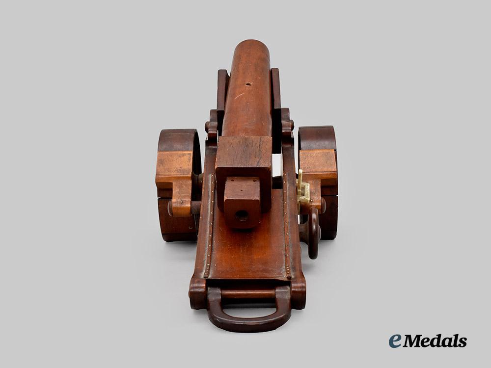 germany,_imperial._a_trench_art_howitzer_carved_by_a_german_p_o_w_in_amherst_internment_camp___m_n_c3120