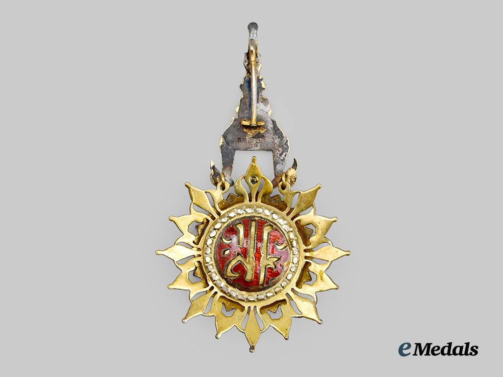 thailand,_kingdom._a_cased_most_exalted_order_of_the_white_elephant,_i_i_i._class_commander,_c.1945___m_n_c3122