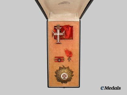 portugal,_kingdom._a_military_order_of_christ,_grand_officer_set_in_case,_by_joao_anjos___m_n_c3128