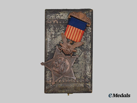 united_states._a_army_congressional_medal_of_honor_with_case,_type_i___m_n_c3175