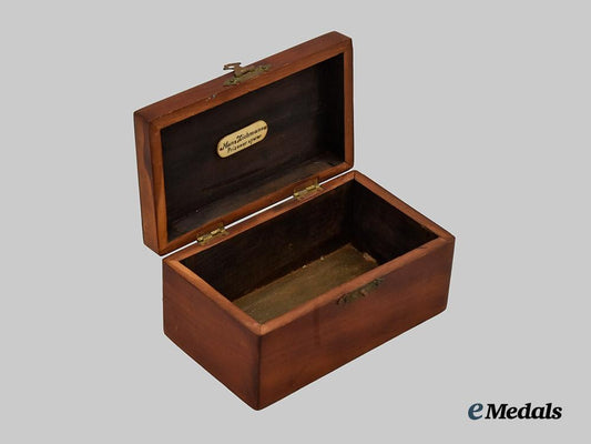 germany,_imperial._trench_art_box_crafted_by_a_german_p_o_w_in_amherst_internment_camp___m_n_c3182