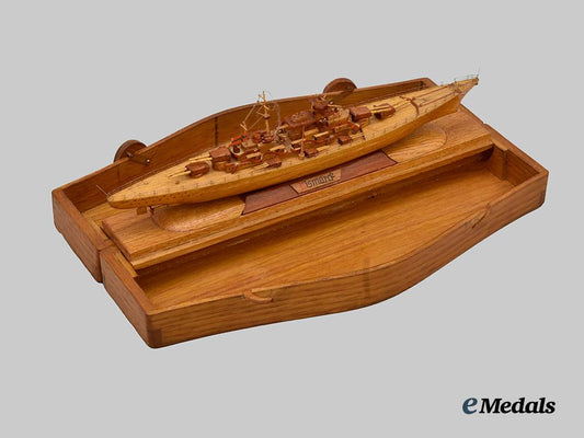 germany,_kriegsmarine._a_superb_trench_art_battleship_bismarck_model___m_n_c3189