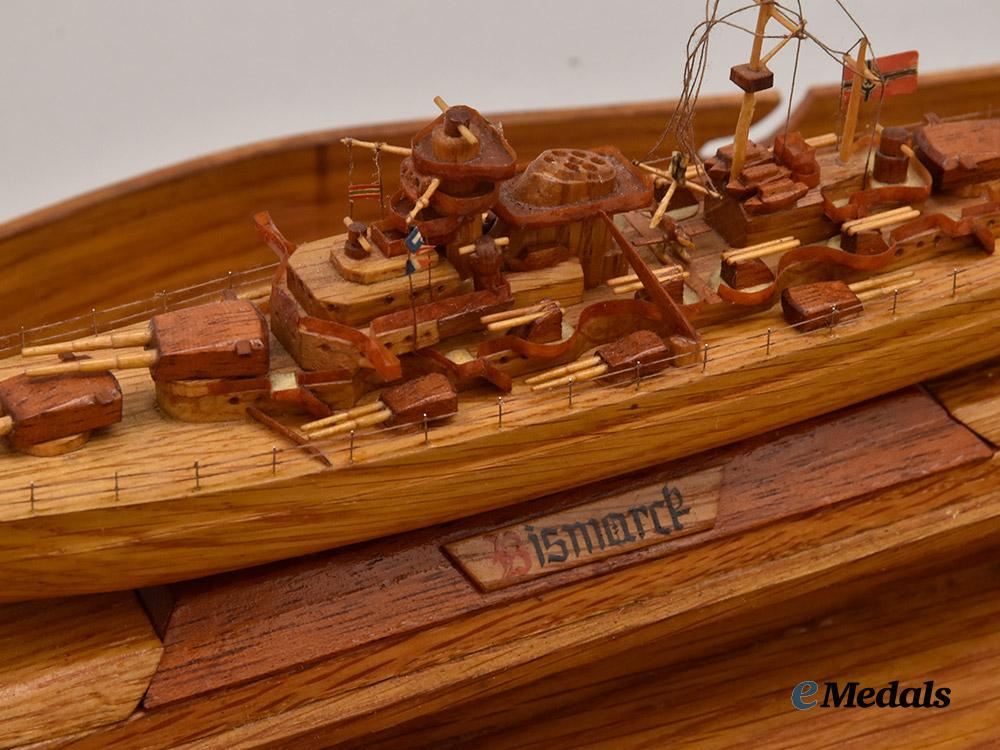 germany,_kriegsmarine._a_superb_trench_art_battleship_bismarck_model___m_n_c3194