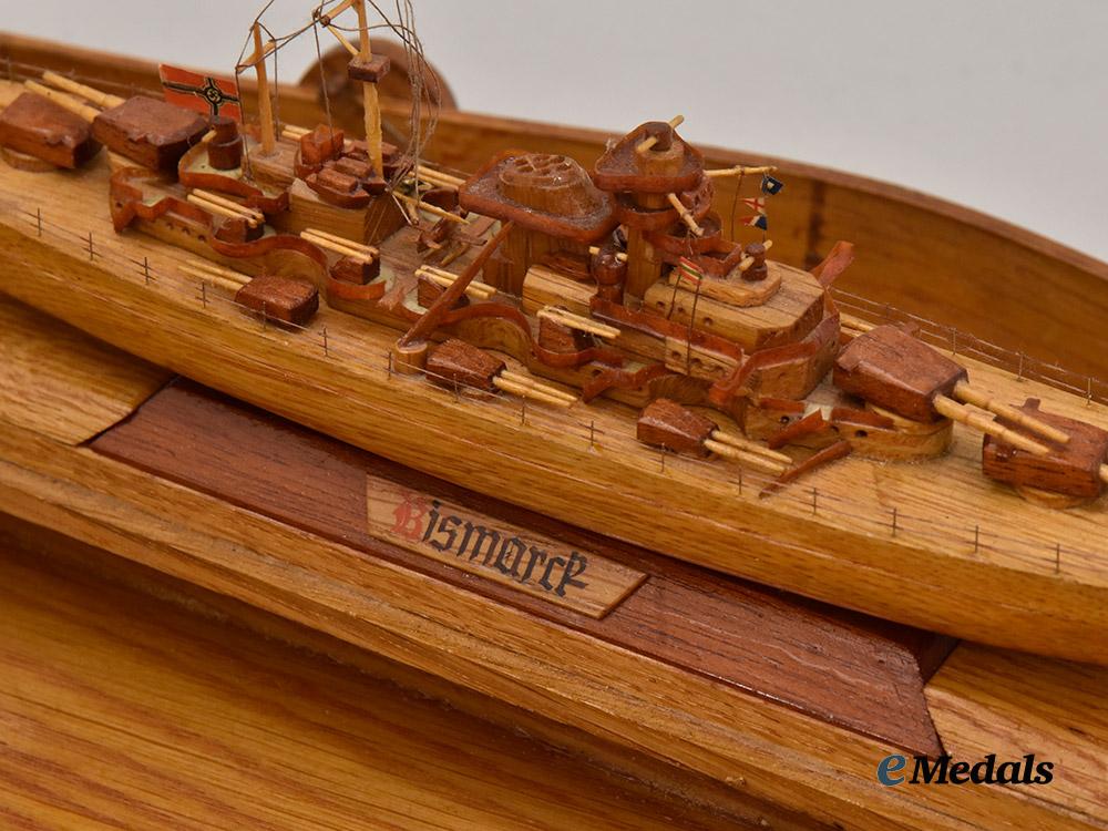 germany,_kriegsmarine._a_superb_trench_art_battleship_bismarck_model___m_n_c3195