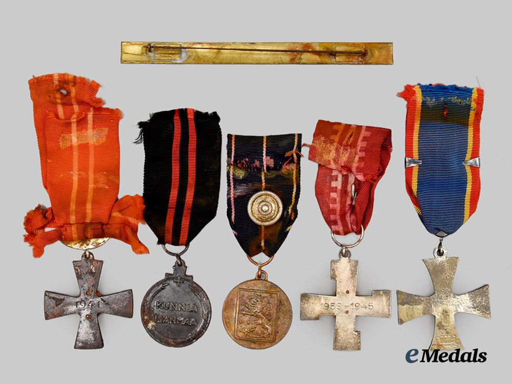 finland._a_lot_of_finnish_medals_and_decorations___m_n_c3206