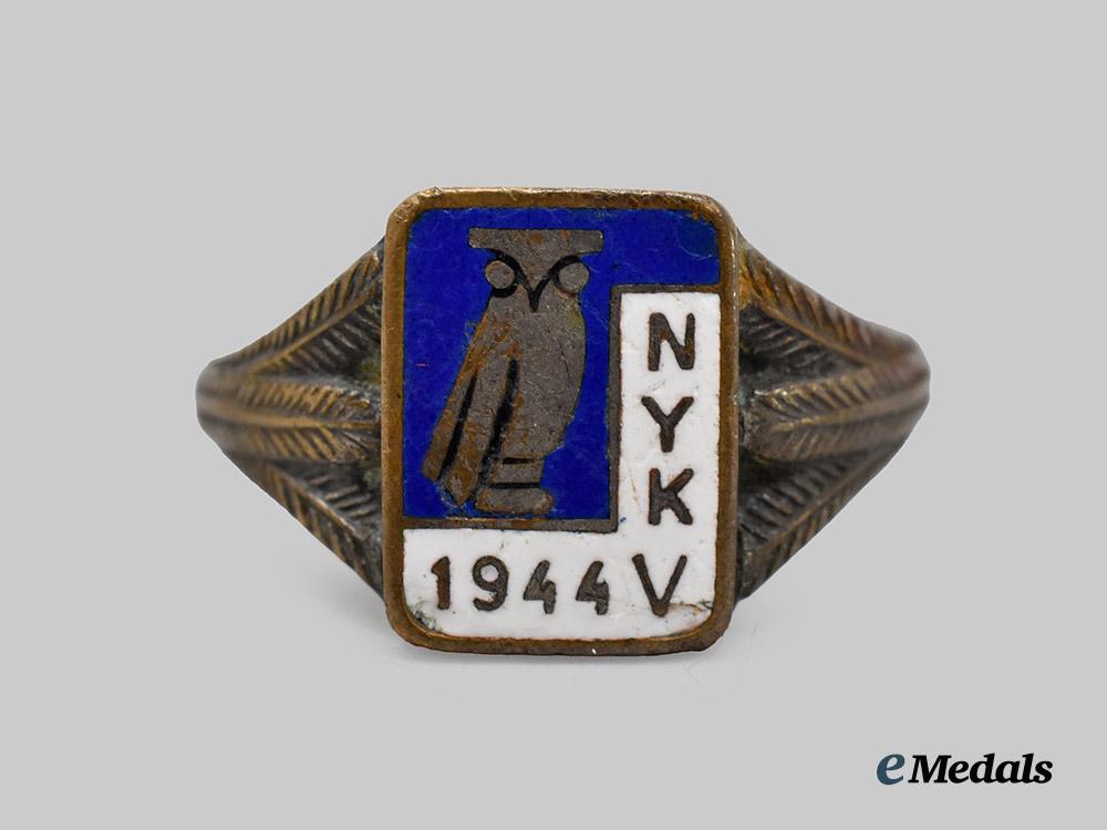 finland._a_lot_of_finnish_medals_and_decorations___m_n_c3208