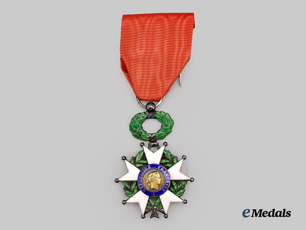 france,_fourth_republic._an_order_of_the_legion_of_honour,_knight_in_case,_by_bertrand___m_n_c3272