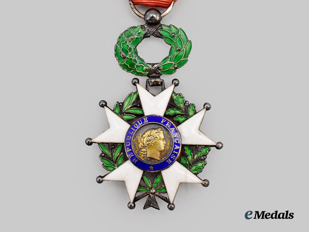 france,_fourth_republic._an_order_of_the_legion_of_honour,_knight_in_case,_by_bertrand___m_n_c3274