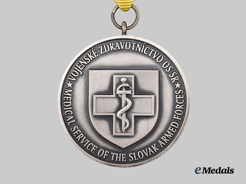 slovakia,_republic._a_medical_services_of_the_slovak_armed_forces_medal,_c.1995___m_n_c3294