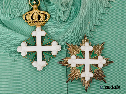 italy,_kingdom._an_order_of_saint_maurice_and_lazarus_grand_cross_set,_c.1916___m_n_c3301