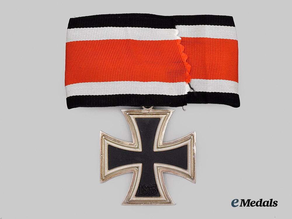 germany,_federal_republic._a_knight’s_cross_of_the_iron_cross,_early_exhibition_example_by_steinhauer&_lück___m_n_c3308