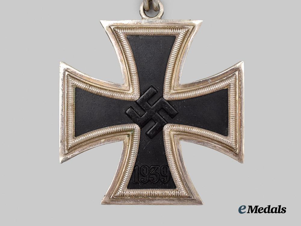 germany,_federal_republic._a_knight’s_cross_of_the_iron_cross,_early_exhibition_example_by_steinhauer&_lück___m_n_c3309