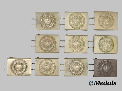 germany,_weimar_republic._a_mixed_lot_of_reichsheer_e_m/_n_c_o_belt_buckles___m_n_c3330