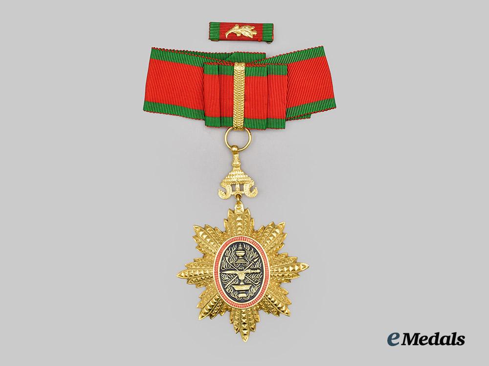 cambodia,_kingdom._a_royal_order_of_cambodia,_commander,_c.1975___m_n_c3334