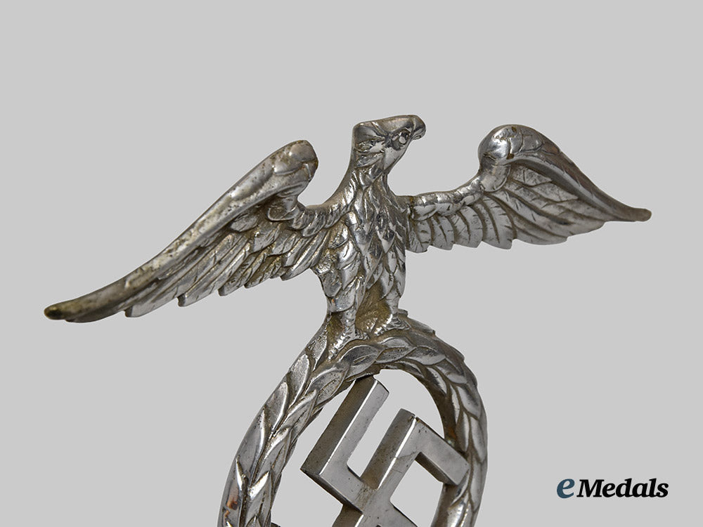 germany,_third_reich._a_patriotic_desk_ornament___m_n_c3350