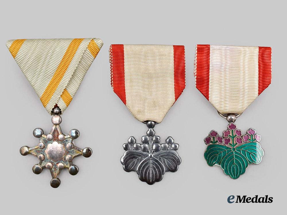 japan,_empire._a_lot_of_three_orders,_cased___m_n_c3354