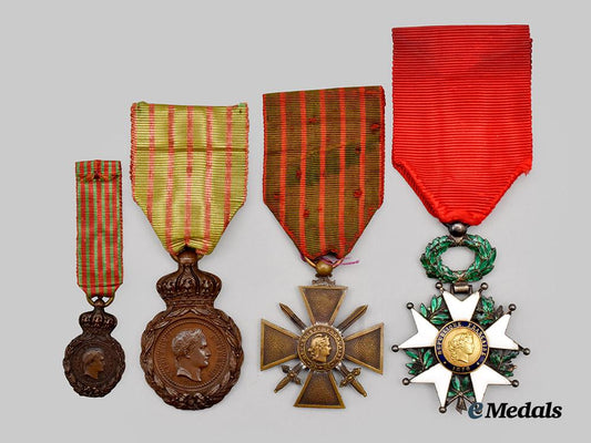 france,_republic._a_lot_of_four_decorations___m_n_c3362