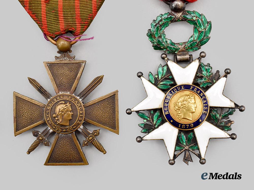 france,_republic._a_lot_of_four_decorations___m_n_c3363