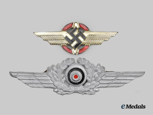 germany,_third_reich._a_pair_of_visor_cap_insignia___m_n_c3382