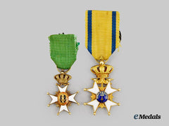 Sweden, Kingdom. A Pair of Swedish Miniature Medals