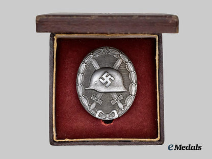 germany,_wehrmacht._a_silver_grade_wound_badge,_with_case,_l22_marked___m_n_c3471
