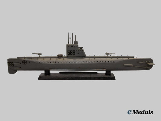 germany,_kriegsmarine._a_p_o_w_trench_art_model_u-_boat___m_n_c3498