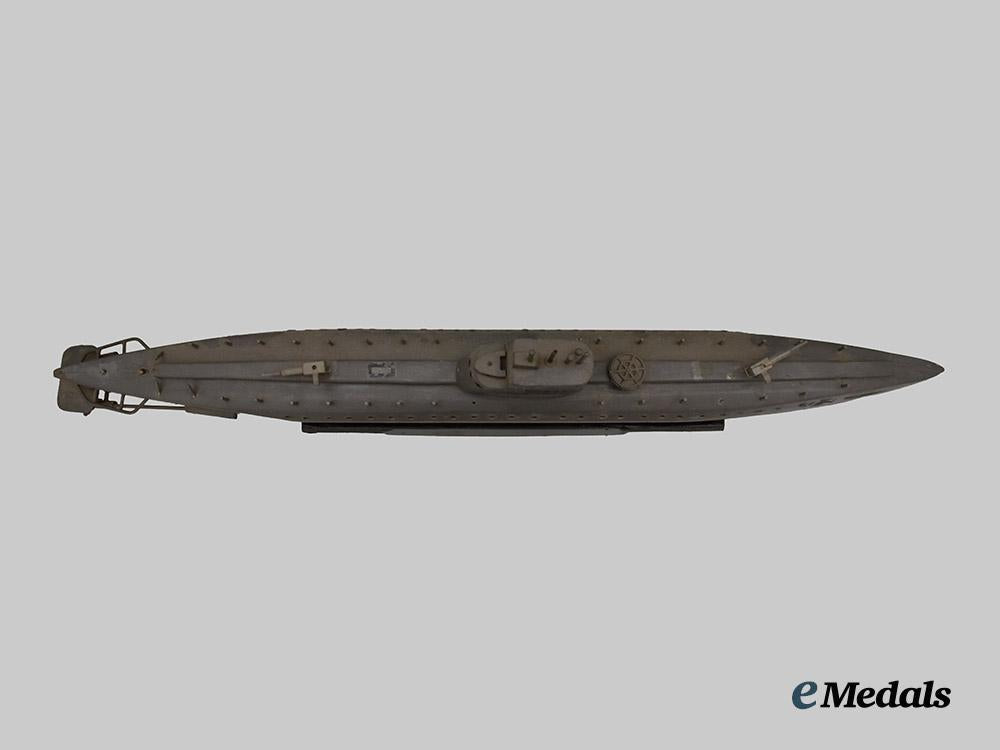 germany,_kriegsmarine._a_p_o_w_trench_art_model_u-_boat___m_n_c3500