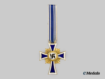 germany,_third_reich._an_honour_cross_of_the_german_mother,_gold_grade_with_case,_by_philipp_türk’s_witwe___m_n_c3508