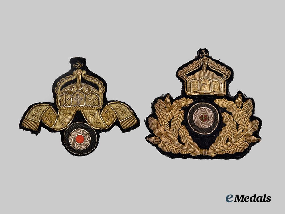 germany,_imperial._a_pair_of_navy_officer_visor_cap_insignia___m_n_c3528