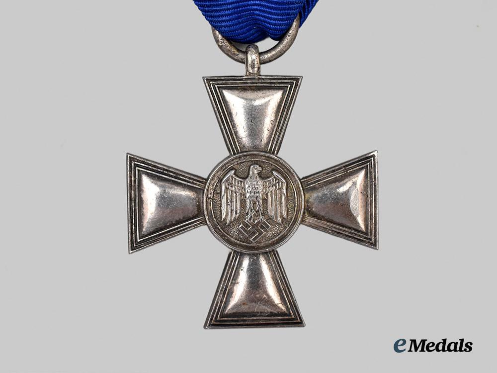 germany,_luftwaffe._a_wehrmacht18-_year_long_service_award___m_n_c3600