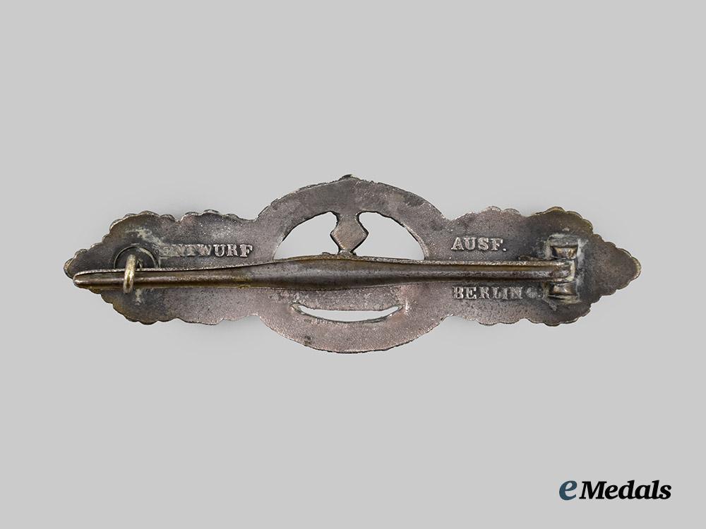 germany,_kriegsmarine._a_u-_boat_clasp,_silver_grade,_by_schwerin___m_n_c3604