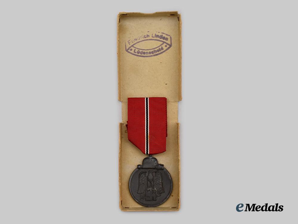 germany,_wehrmacht._an_eastern_front_medal,_with_period_case_by_friedrich_linden___m_n_c3623