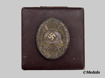 germany,_wehrmacht._a_silver_grade_wound_badge,_with_case,_by_the_vienna_mint___m_n_c3634