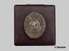 Germany, Wehrmacht. A Silver Grade Wound Badge, with Case, by the Vienna Mint