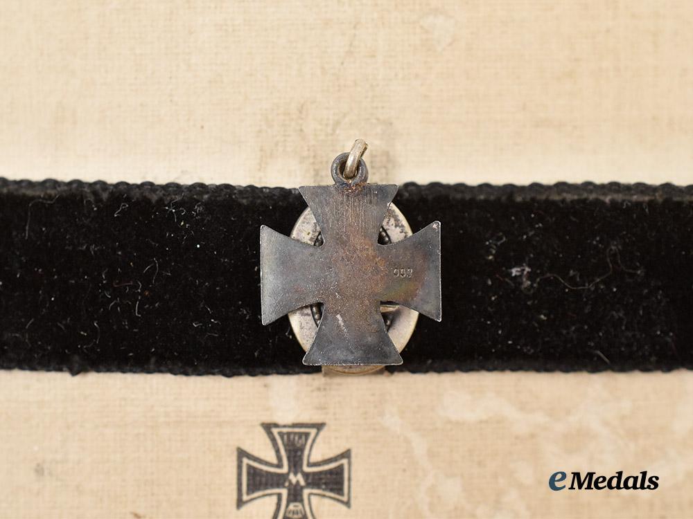 germany,_imperial._a_first_world_war_patriotic_choker_in_silver___m_n_c3635