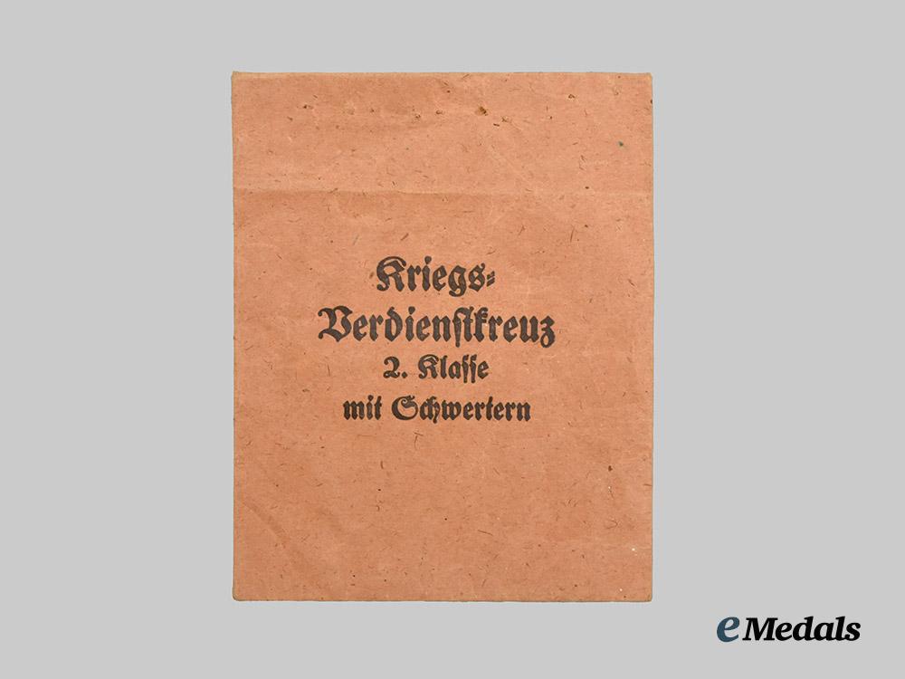germany,_wehrmacht._a_war_merit_cross_i_i_class_with_swords_and_award_document_to_unteroffizier_franz_kern,_stalag387___m_n_c3694