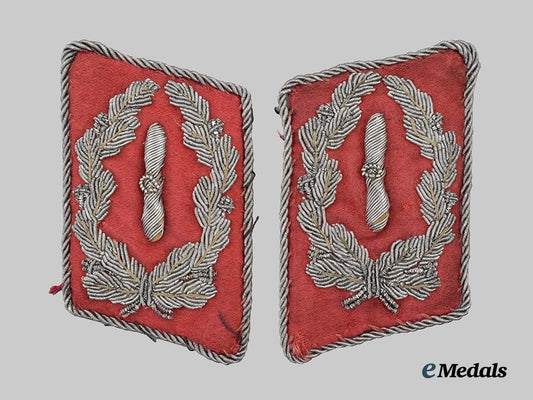 germany,_luftwaffe._a_set_of_stabsingenieur_collar_tabs___m_n_c3719