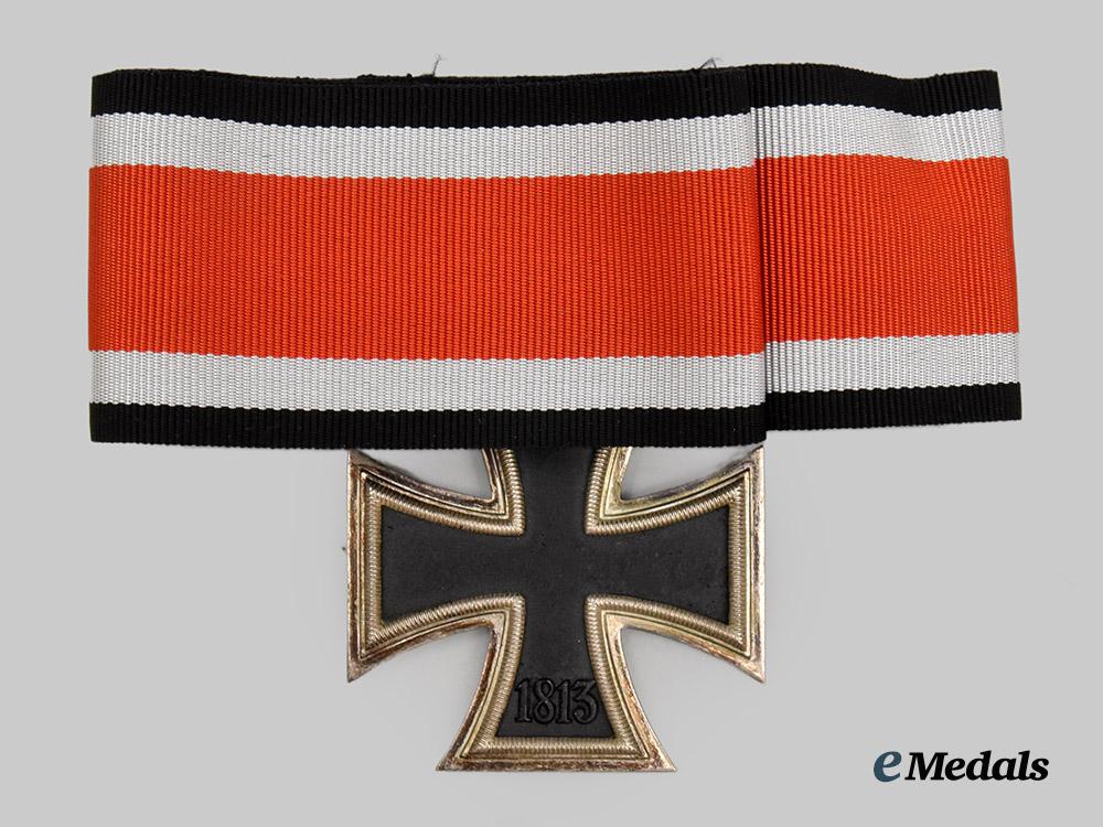 germany,_federal_republic._a_knight’s_cross_of_the_iron_cross,_with_case,_exhibition_example___m_n_c3749