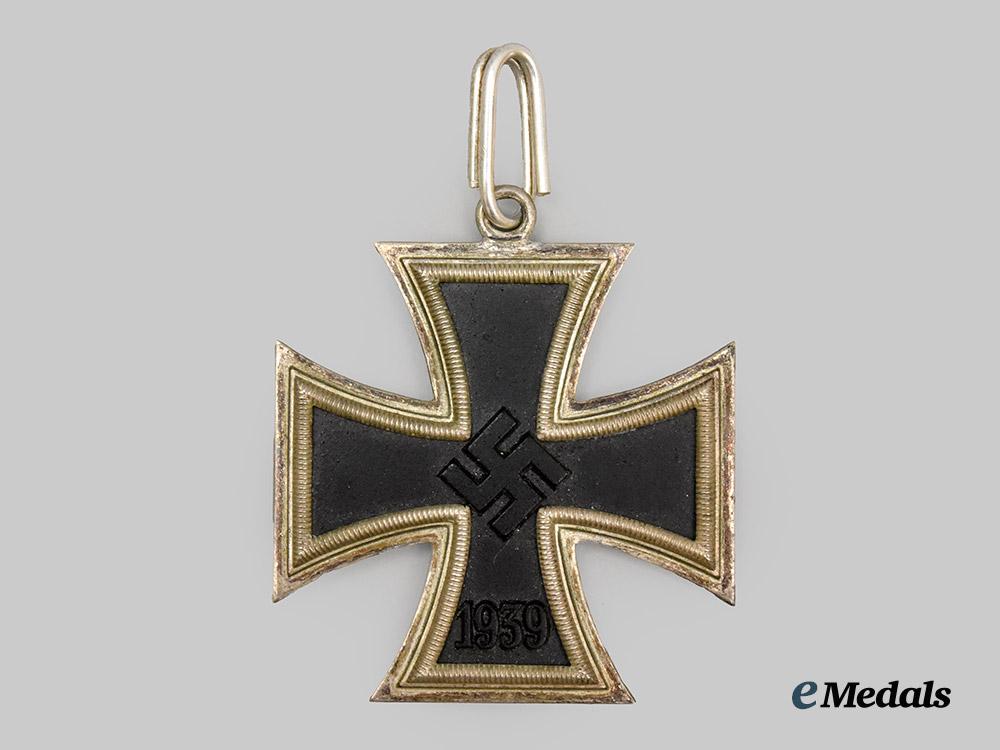 germany,_federal_republic._a_knight’s_cross_of_the_iron_cross,_with_case,_exhibition_example___m_n_c3750