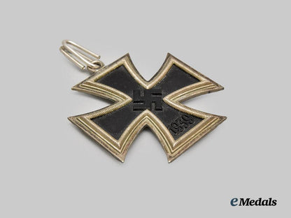 germany,_federal_republic._a_knight’s_cross_of_the_iron_cross,_with_case,_exhibition_example___m_n_c3751