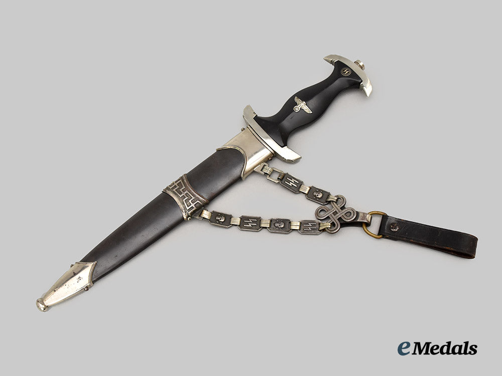 germany,_s_s._a_model1933_service_dagger,_with_chained_leader’s_scabbard,_by_carl_eickhorn___m_n_c3752