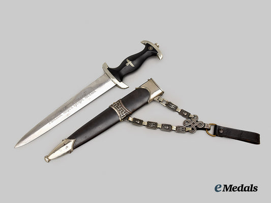 germany,_s_s._a_model1933_service_dagger,_with_chained_leader’s_scabbard,_by_carl_eickhorn___m_n_c3753