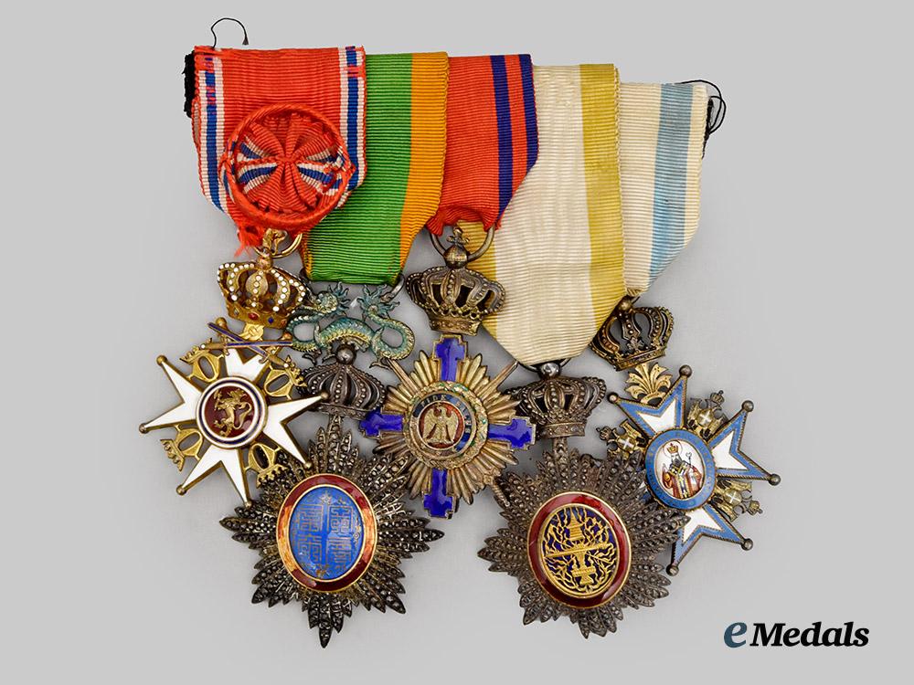 international._an_unusual_medal_bar_with_five_international_awards___m_n_c3773