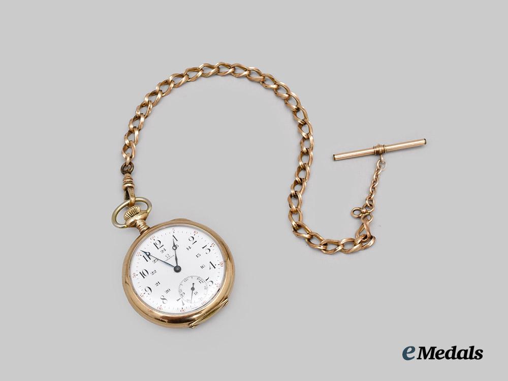 canada,_commonwealth._an_omega_pocket_watch_and_chain_for_first_war_service_to_pte._h._e._dear___m_n_c3778