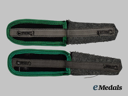 germany,_s_s._a_set_of_waffen-_s_s_mountain_troops_enlisted_personnel_shoulder_straps___m_n_c3784